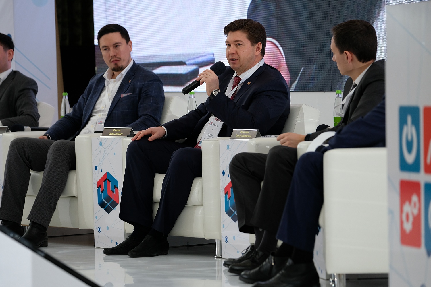 "Нам нужны айтишники" или  цифровизация – это для IT или для каждого?